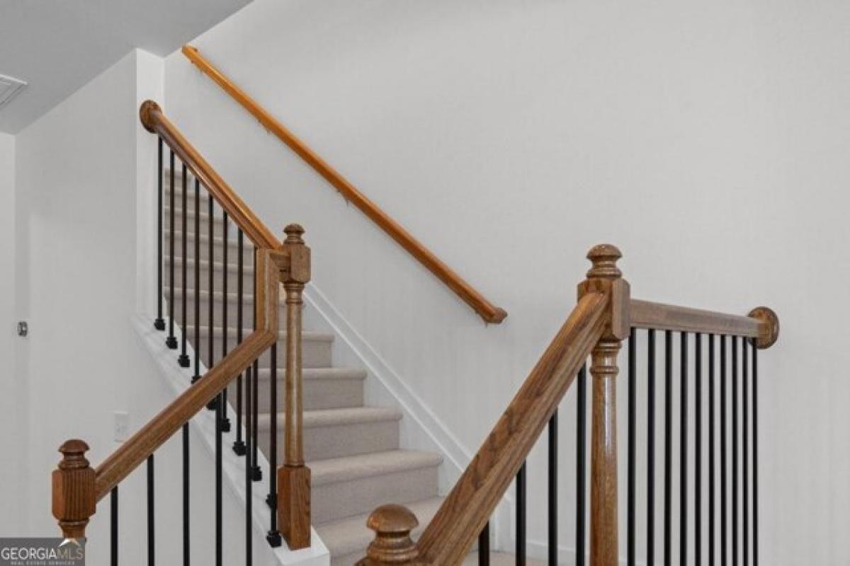 Picture of Home For Sale in Stone Mountain, Georgia, United States