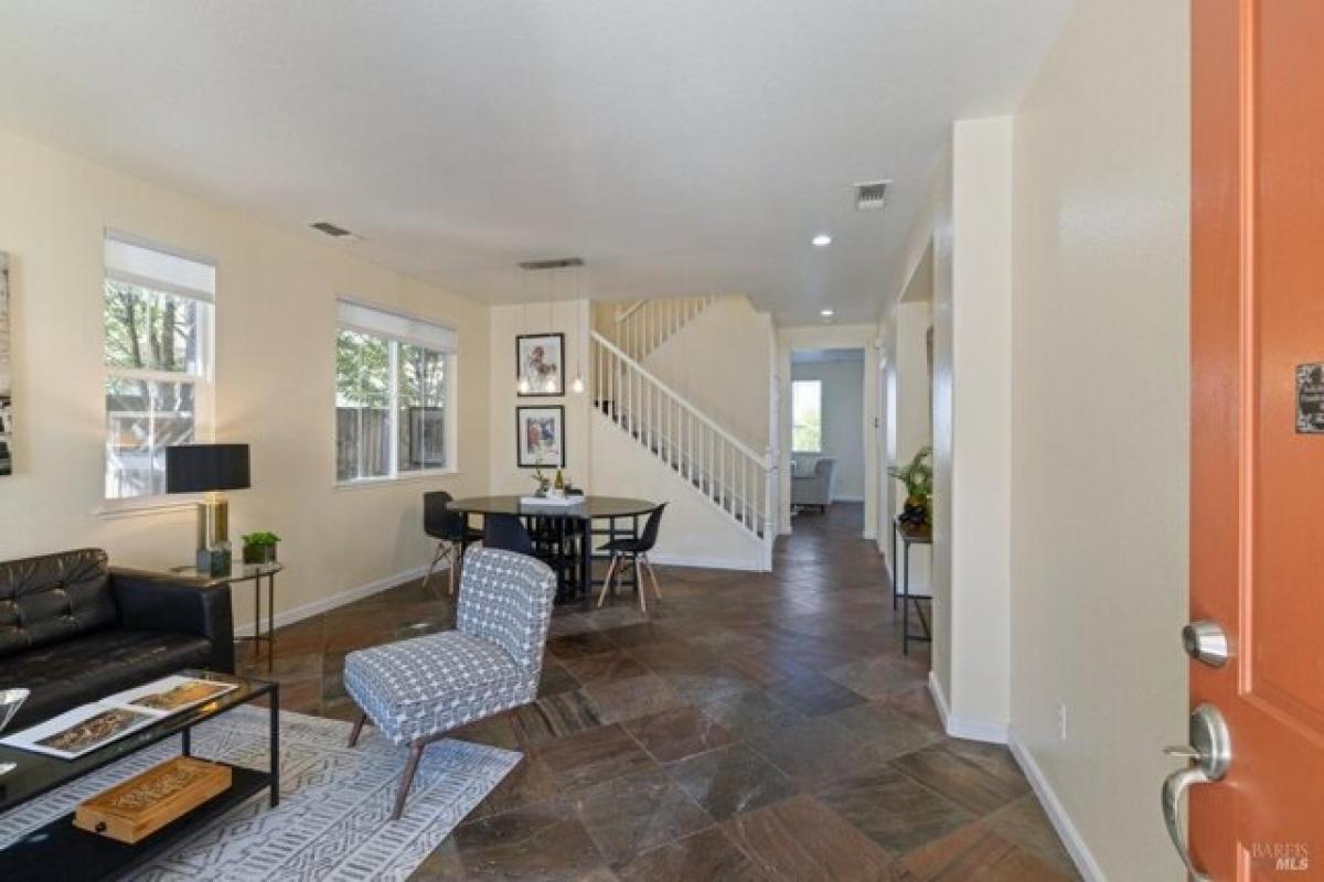 Picture of Home For Sale in Vallejo, California, United States