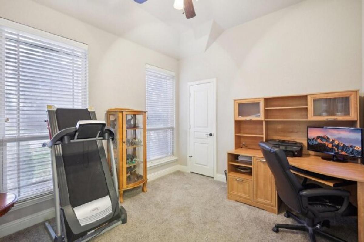 Picture of Home For Sale in Waxahachie, Texas, United States