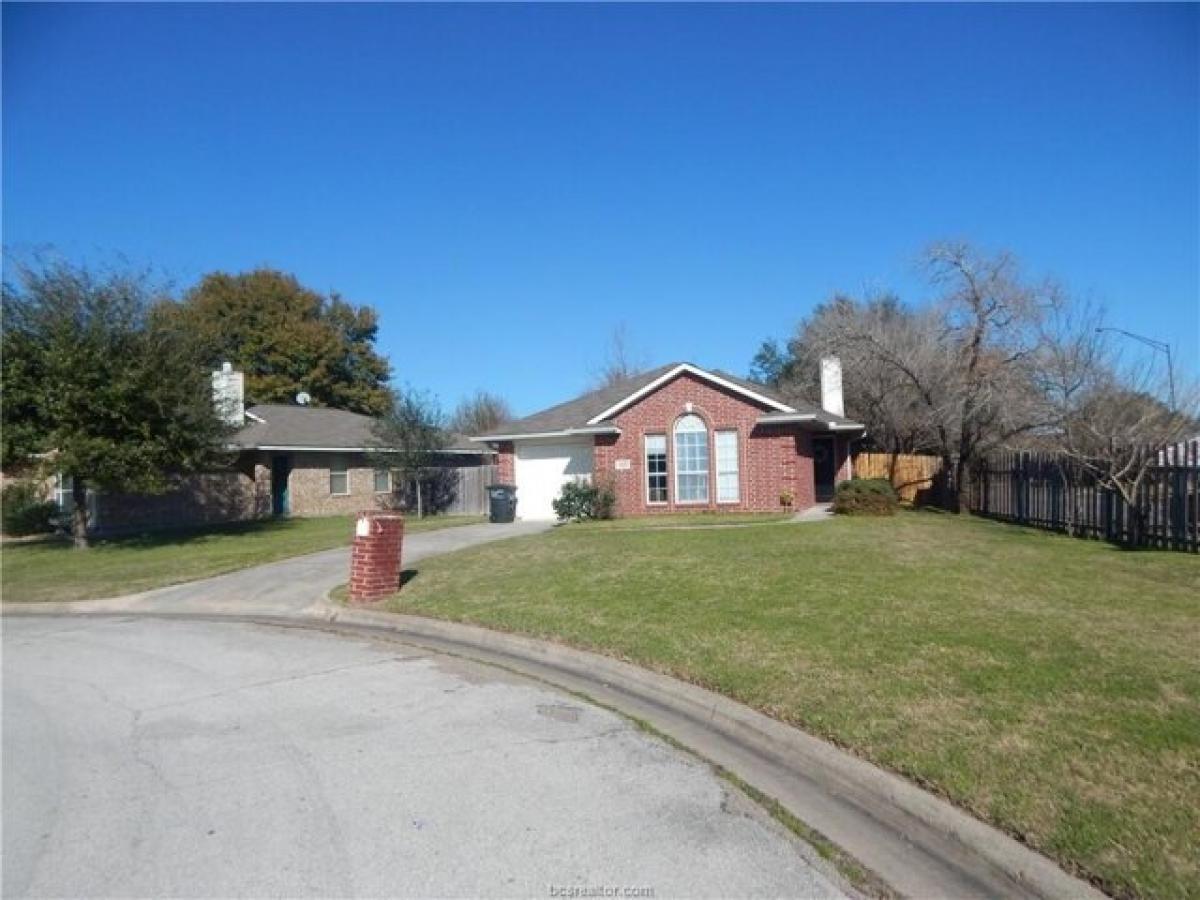 Picture of Home For Sale in College Station, Texas, United States