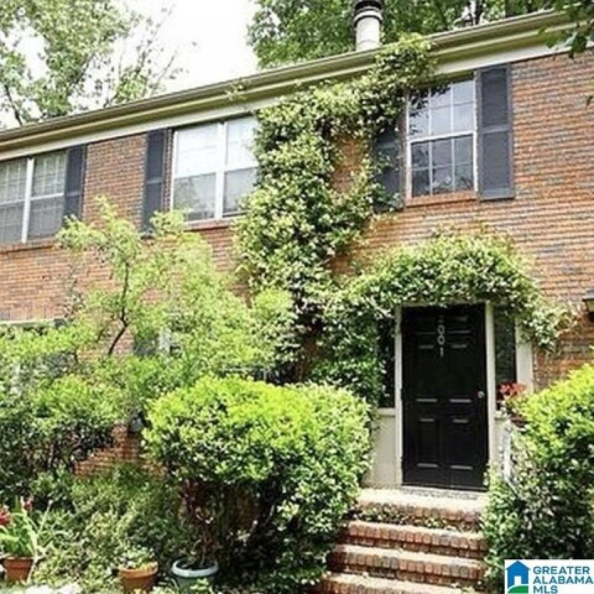 Picture of Home For Sale in Vestavia Hills, Alabama, United States