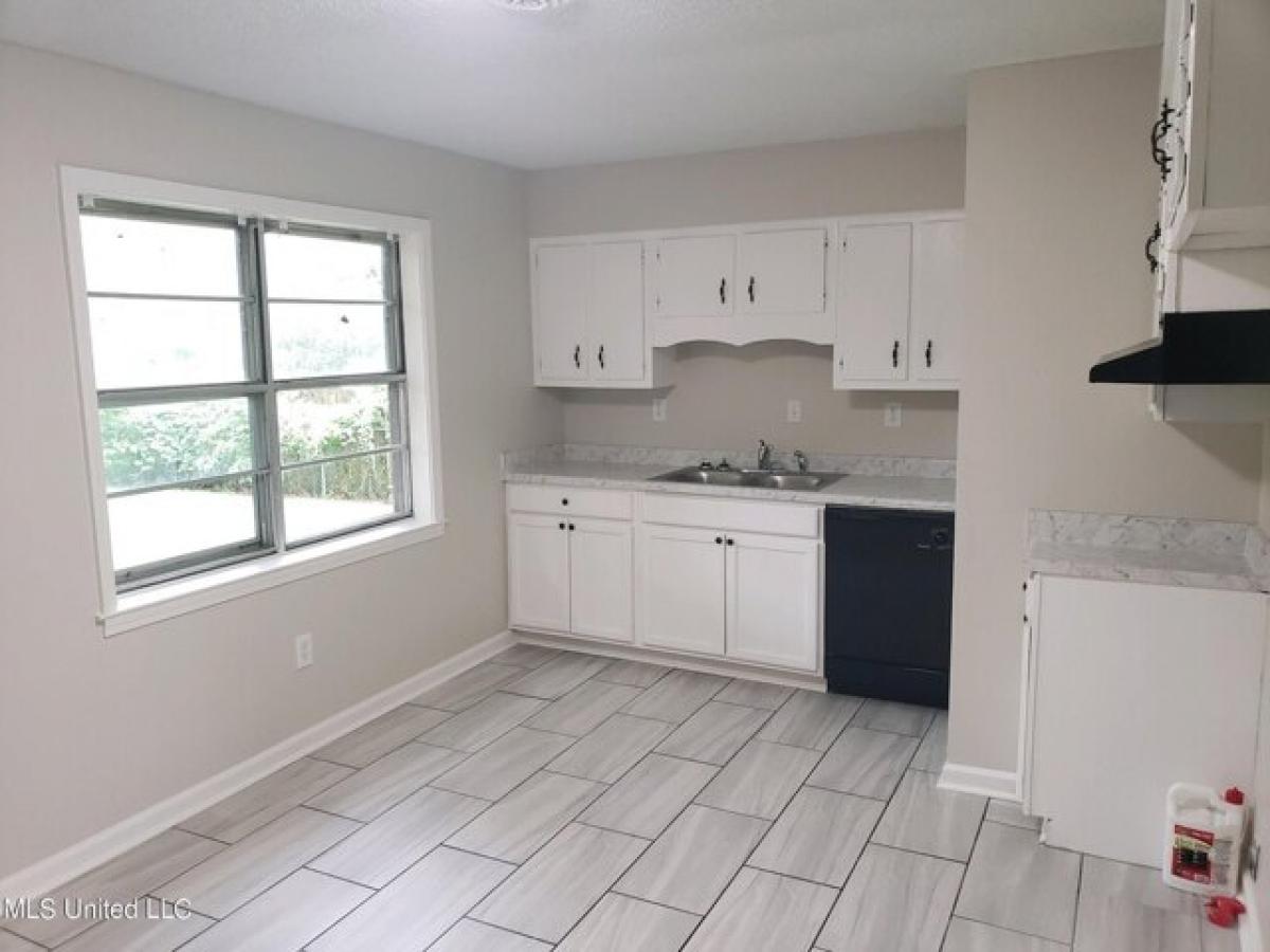 Picture of Home For Sale in Southaven, Mississippi, United States