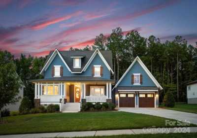 Home For Sale in Fort Mill, South Carolina