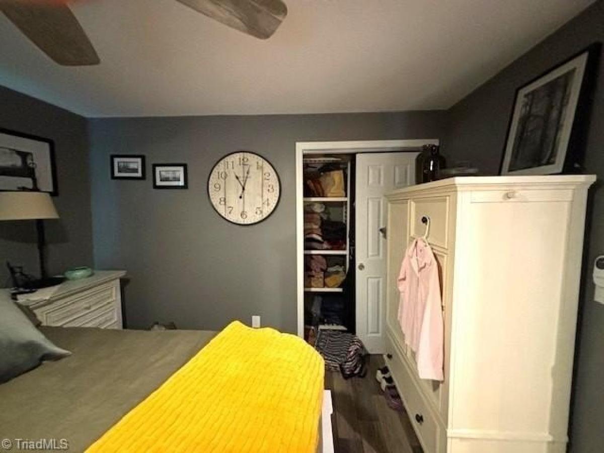 Picture of Home For Sale in High Point, North Carolina, United States