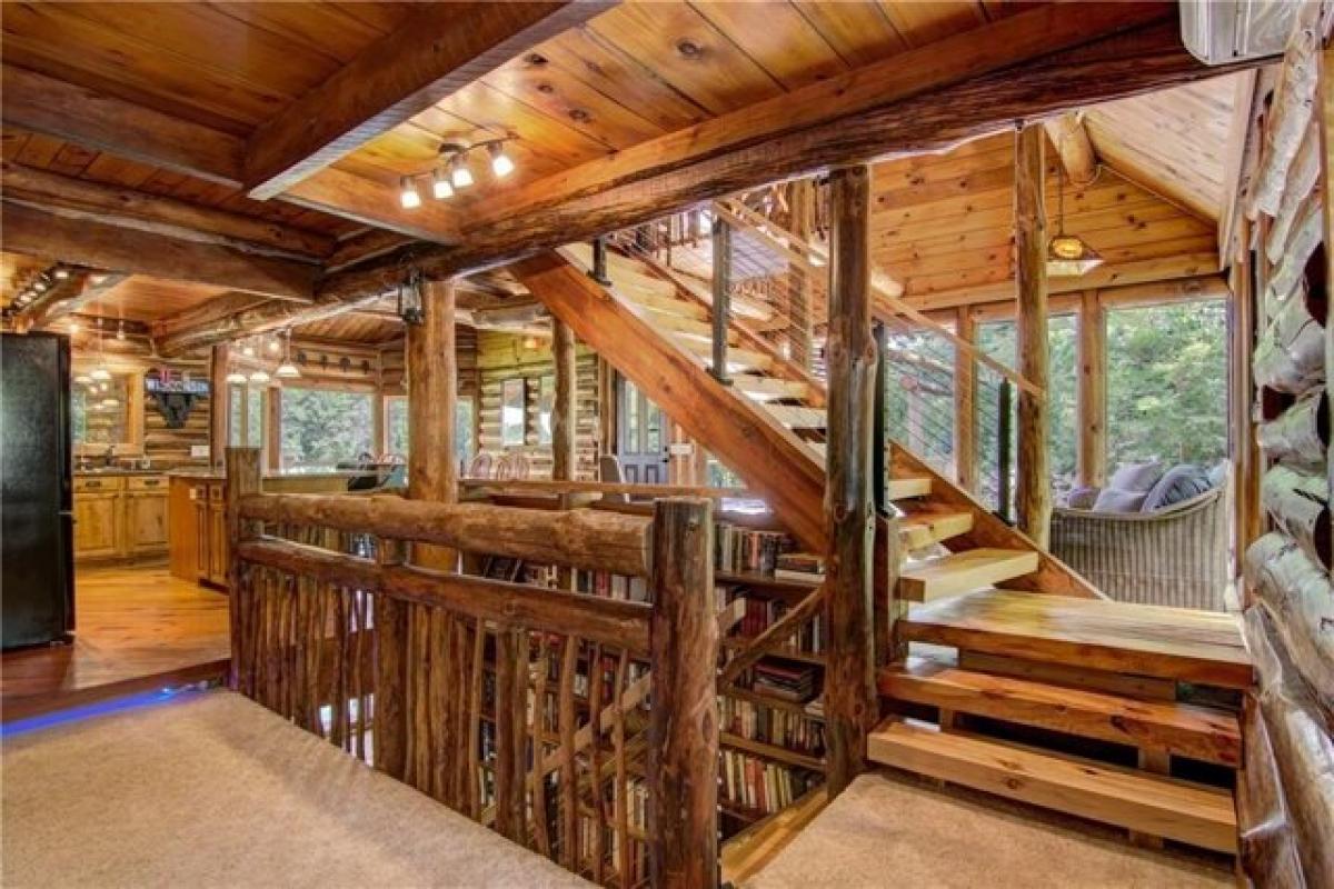 Picture of Home For Sale in Eau Claire, Wisconsin, United States