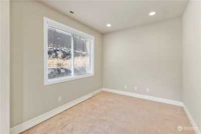 Home For Sale in Federal Way, Washington