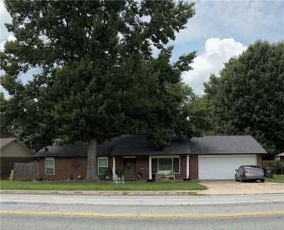 Home For Sale in Springdale, Arkansas