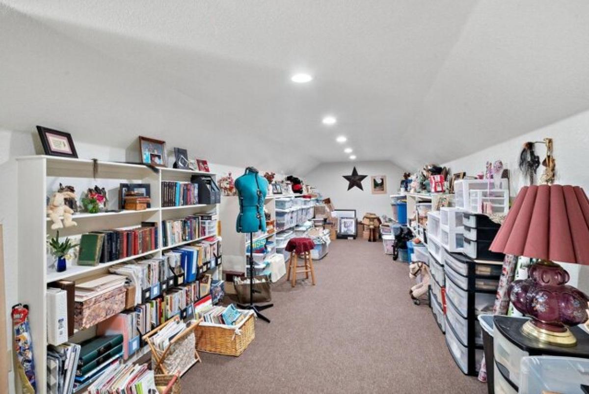 Picture of Home For Sale in Weatherford, Texas, United States