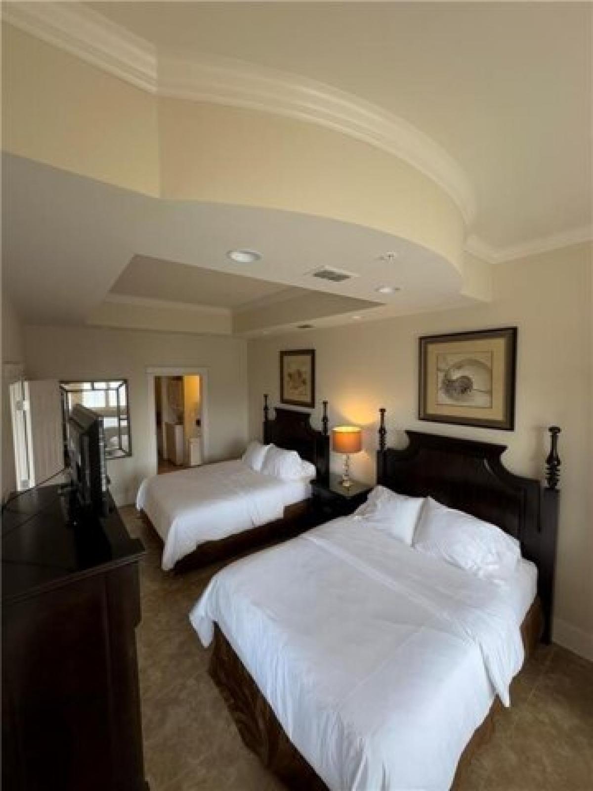 Picture of Home For Sale in Saint Simons Island, Georgia, United States