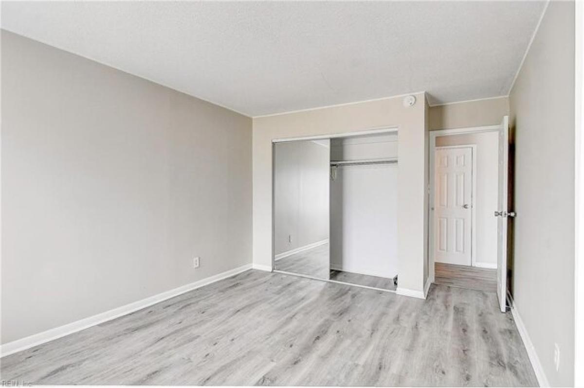 Picture of Home For Sale in Virginia Beach, Virginia, United States