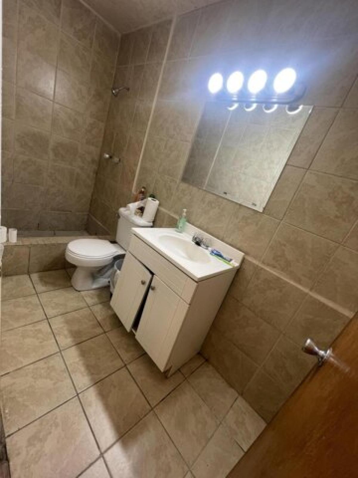 Picture of Home For Sale in Albuquerque, New Mexico, United States