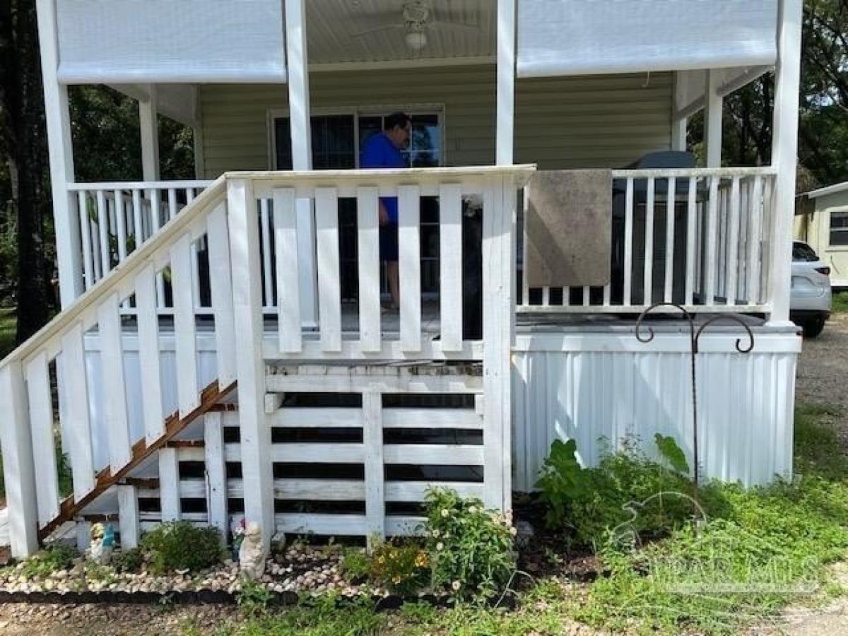 Picture of Home For Sale in Milton, Florida, United States