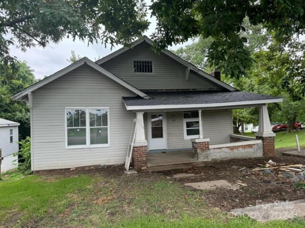 Picture of Home For Sale in Salisbury, North Carolina, United States