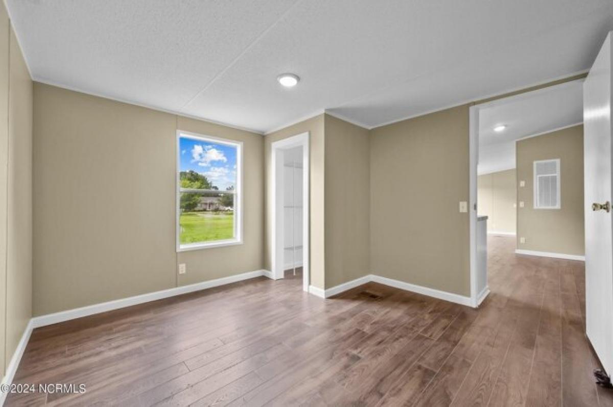 Picture of Home For Sale in Pink Hill, North Carolina, United States