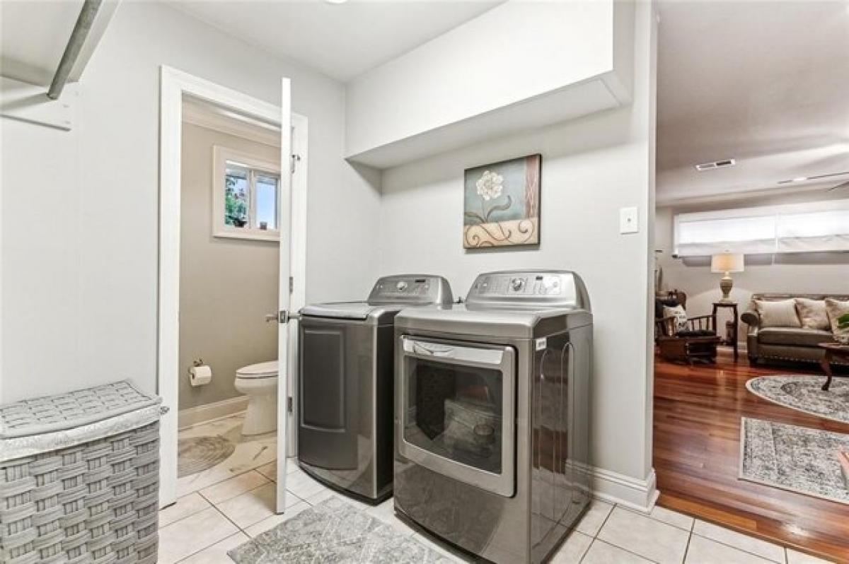 Picture of Home For Sale in Metairie, Louisiana, United States