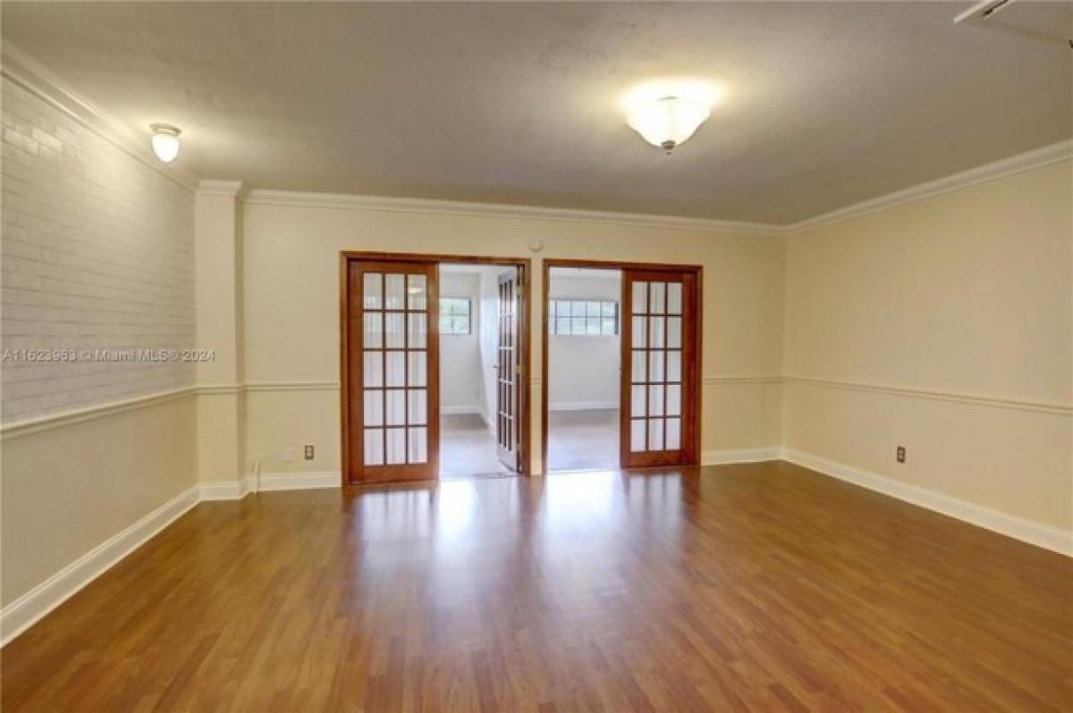 Picture of Home For Sale in Doral, Florida, United States