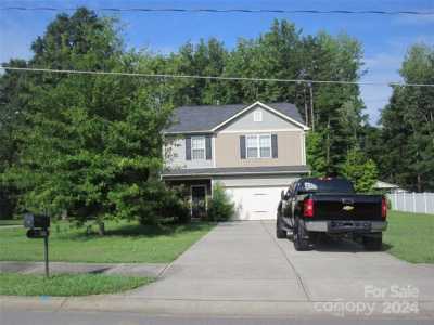 Home For Sale in Charlotte, North Carolina
