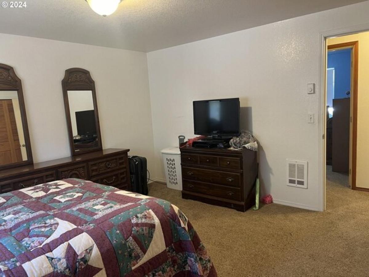 Picture of Home For Sale in Florence, Oregon, United States