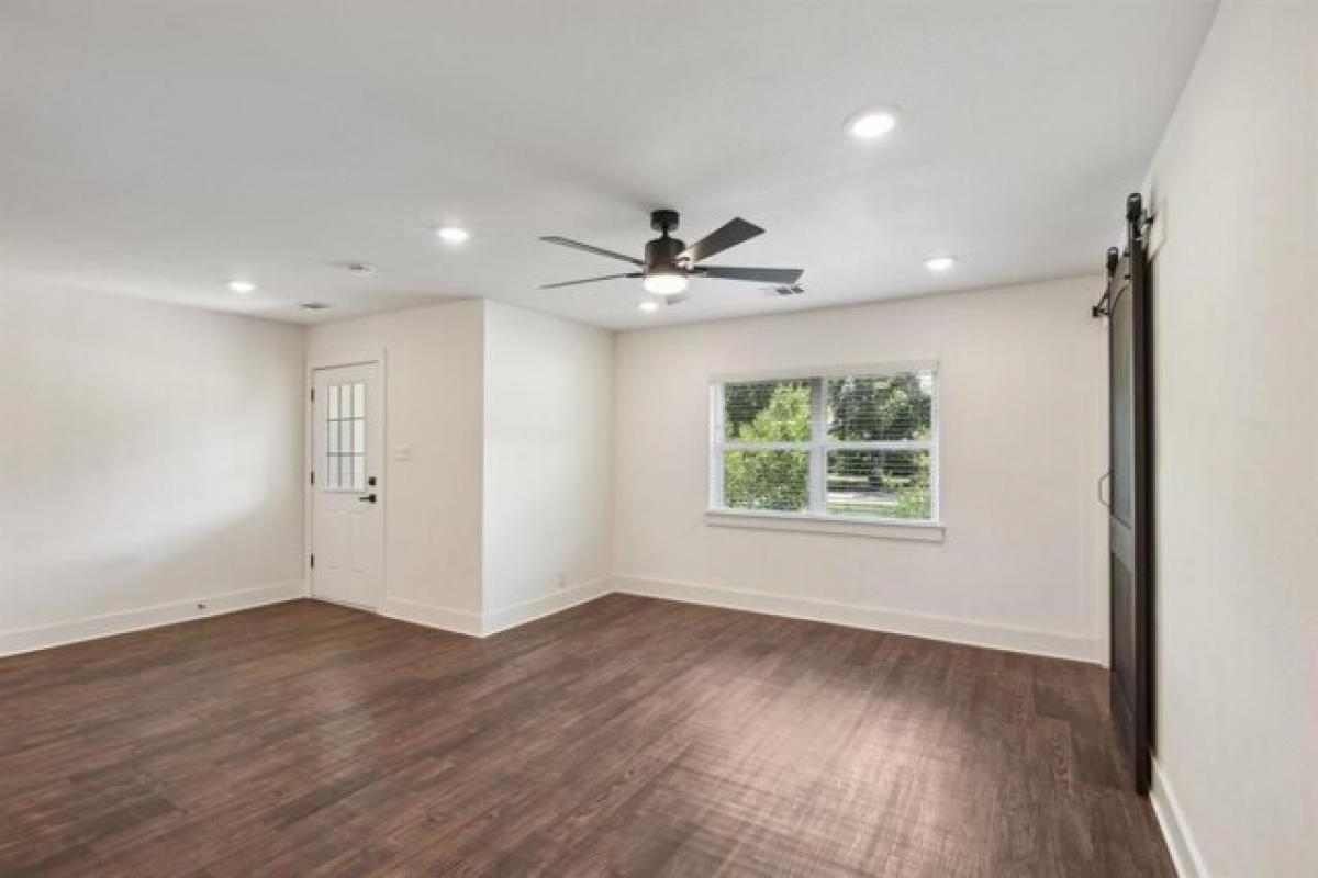 Picture of Home For Sale in Hutto, Texas, United States