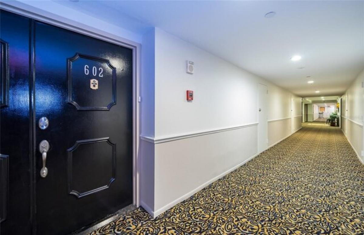 Picture of Home For Sale in Sarasota, Florida, United States