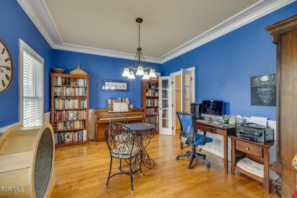 Picture of Home For Sale in Kingsport, Tennessee, United States