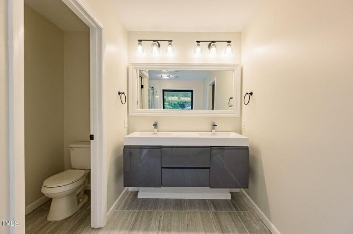 Picture of Home For Sale in Raleigh, North Carolina, United States