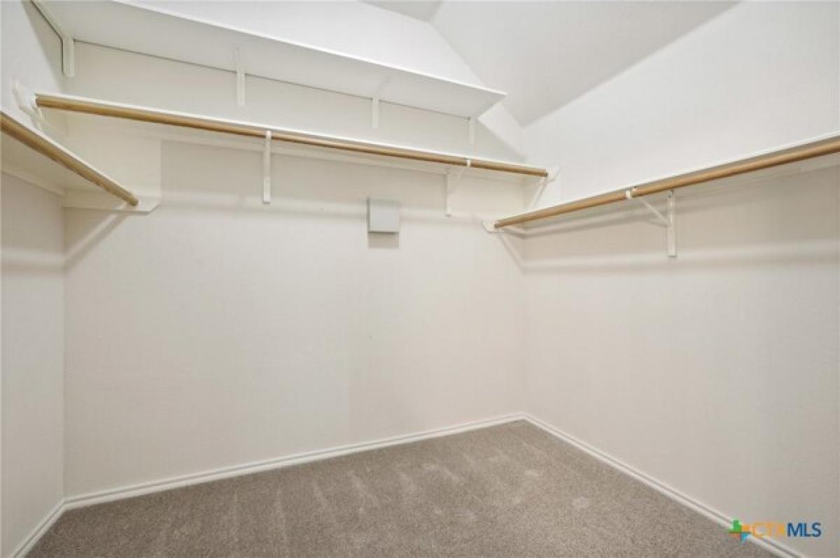 Picture of Home For Sale in Austin, Texas, United States