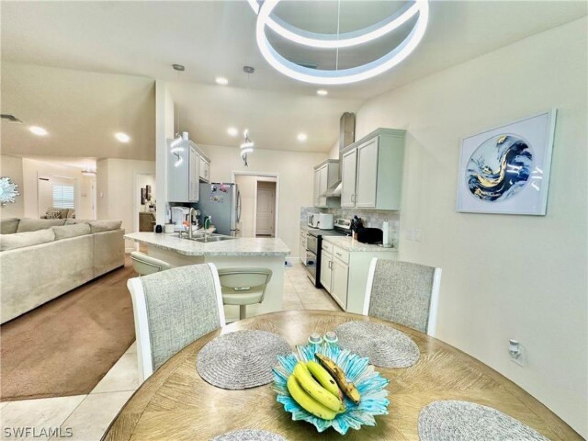 Picture of Home For Sale in Lehigh Acres, Florida, United States