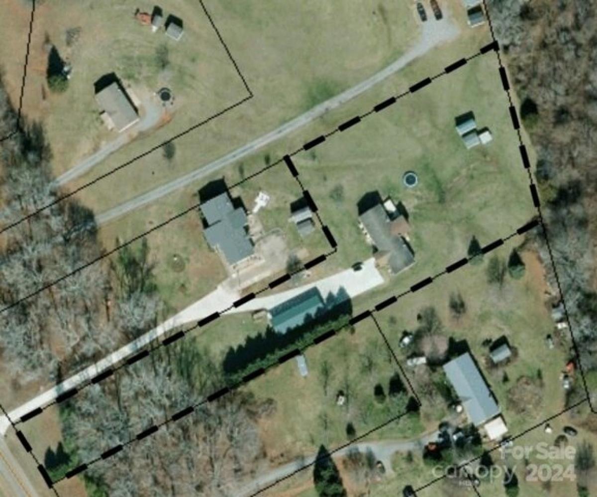 Picture of Home For Sale in Shelby, North Carolina, United States