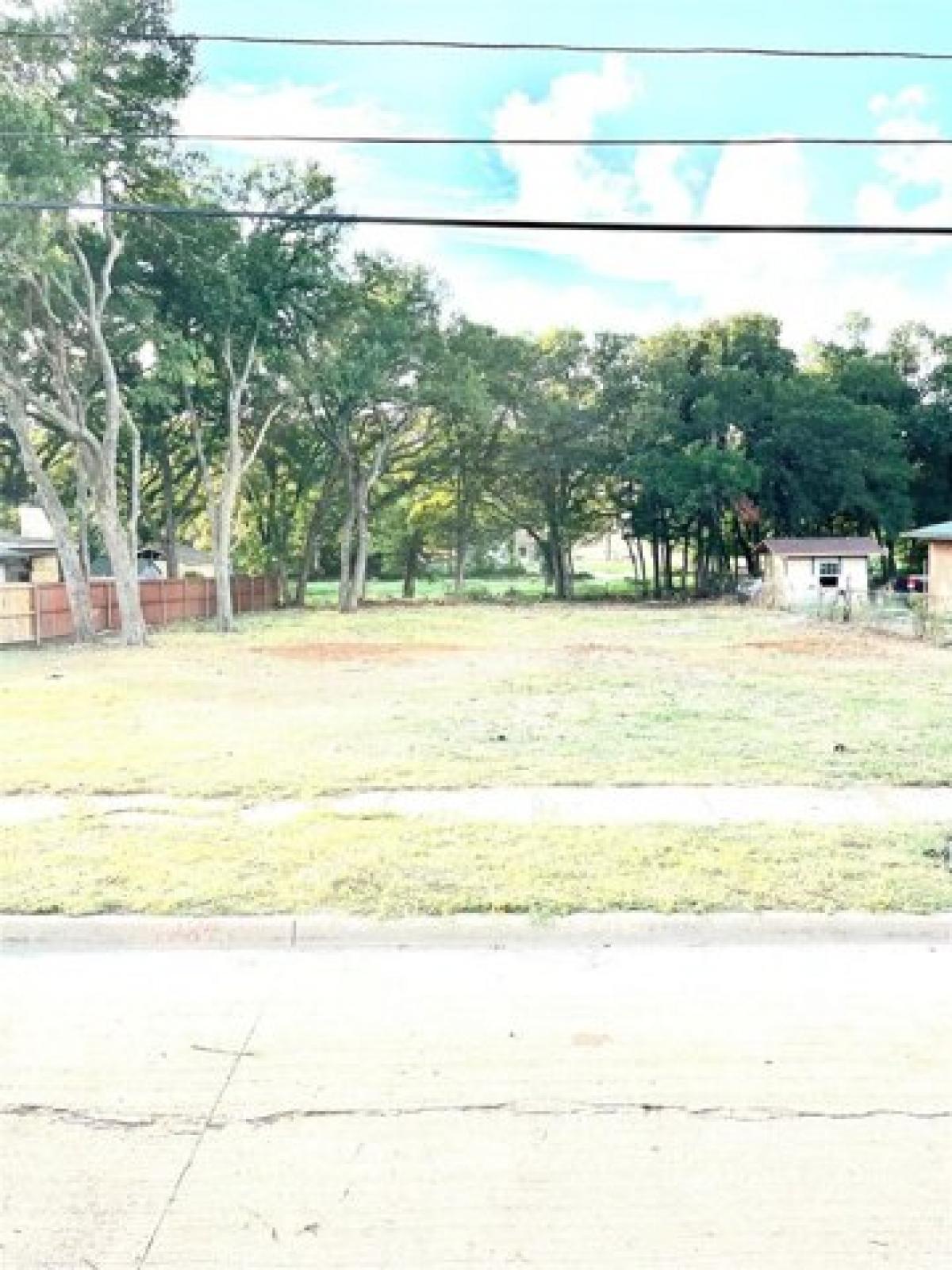 Picture of Residential Land For Sale in Dallas, Texas, United States