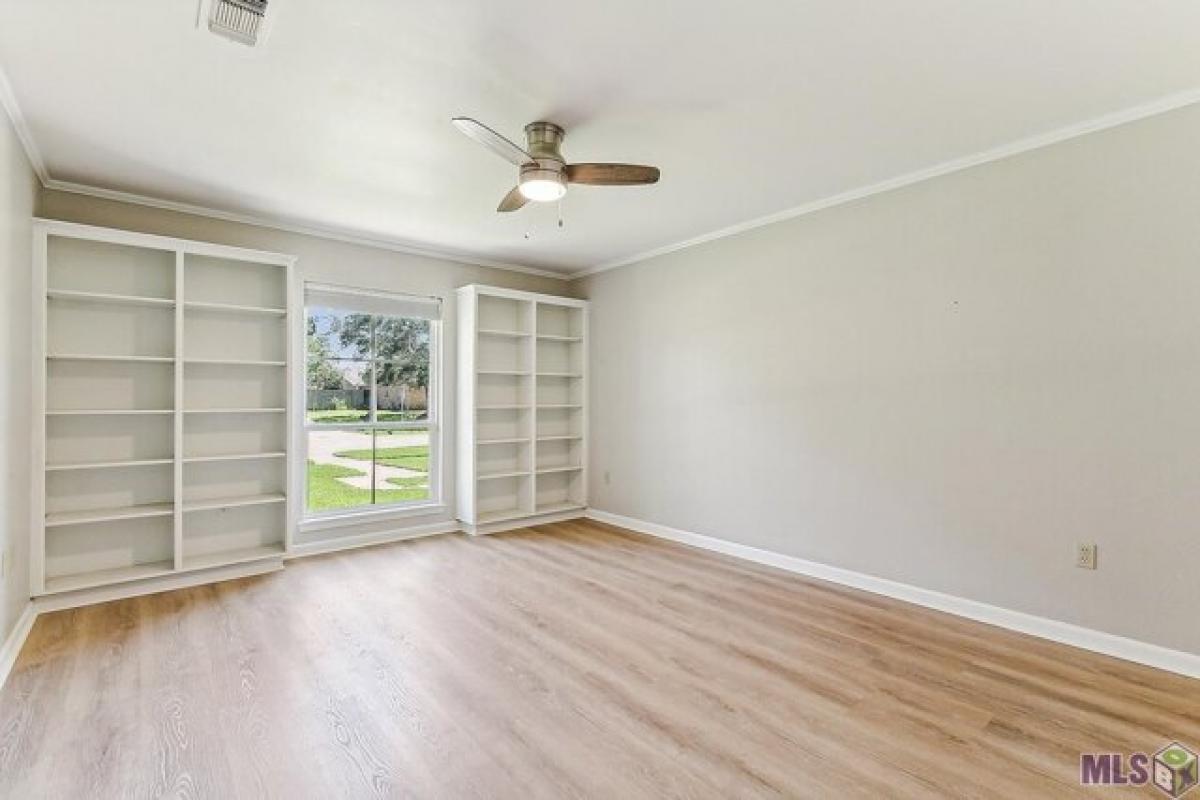 Picture of Home For Sale in Baton Rouge, Louisiana, United States