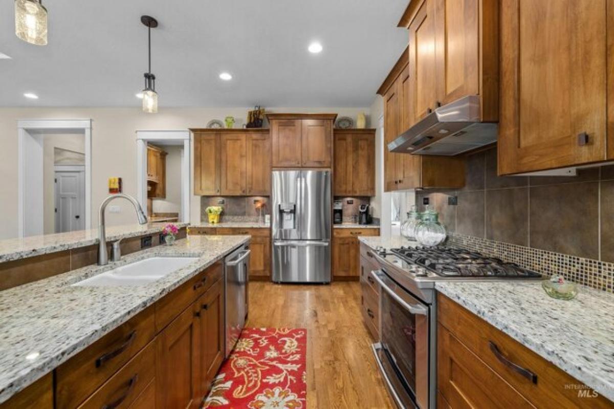 Picture of Home For Sale in Meridian, Idaho, United States