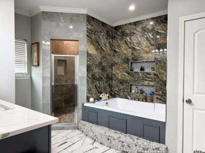 Home For Sale in Mount Pleasant, Texas