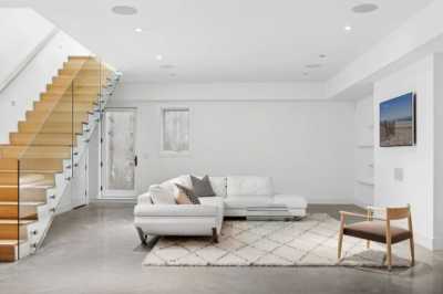 Home For Sale in East Hampton, New York