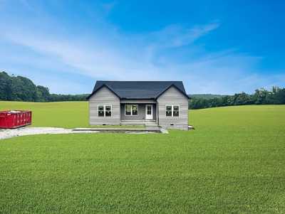 Home For Sale in Dickson, Tennessee