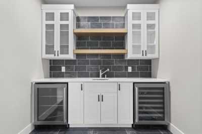 Home For Sale in Waterloo, Iowa