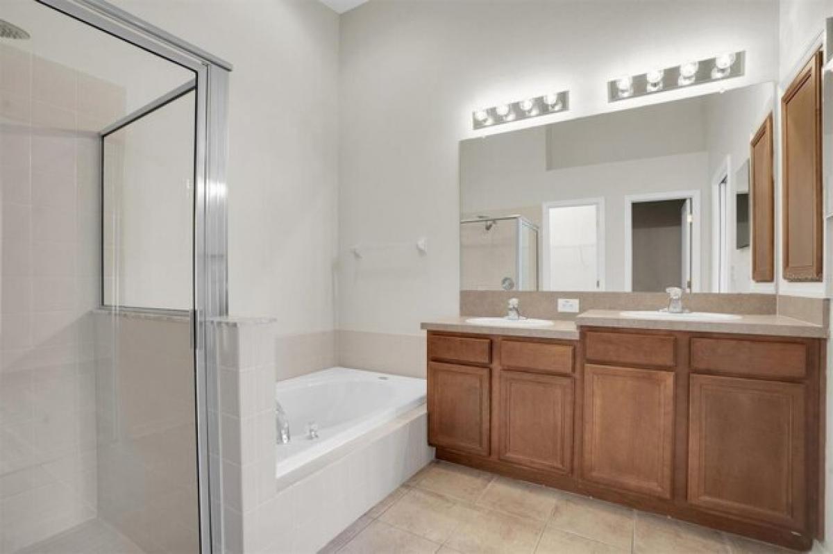 Picture of Home For Sale in Wesley Chapel, Florida, United States