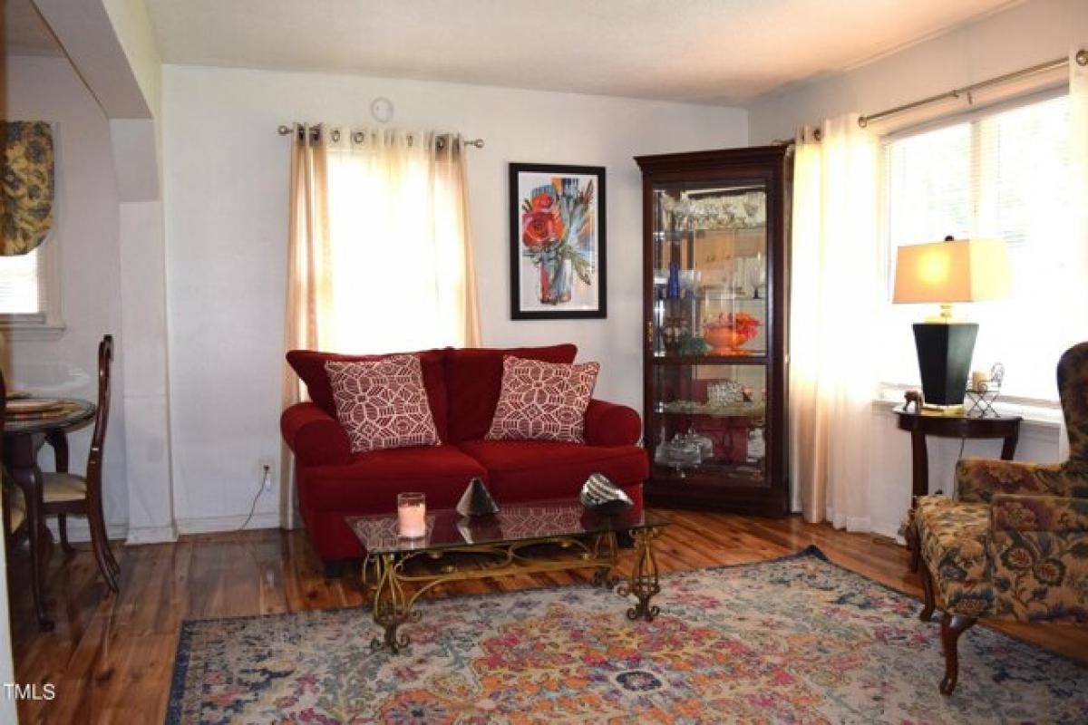 Picture of Home For Sale in Durham, North Carolina, United States