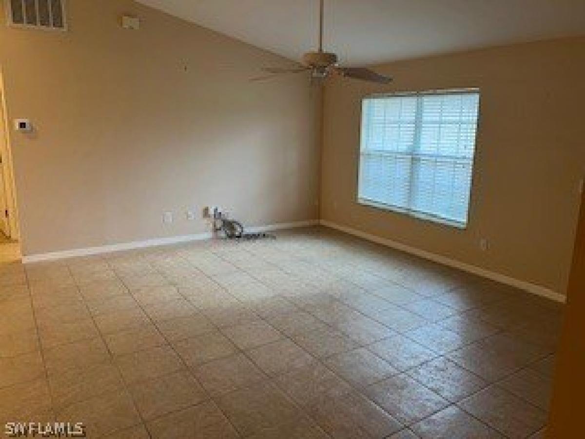 Picture of Home For Sale in Cape Coral, Florida, United States