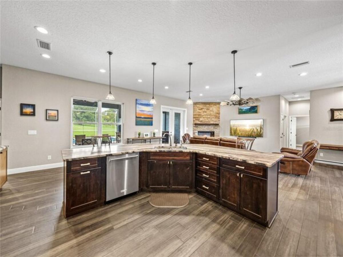 Picture of Home For Sale in Dade City, Florida, United States