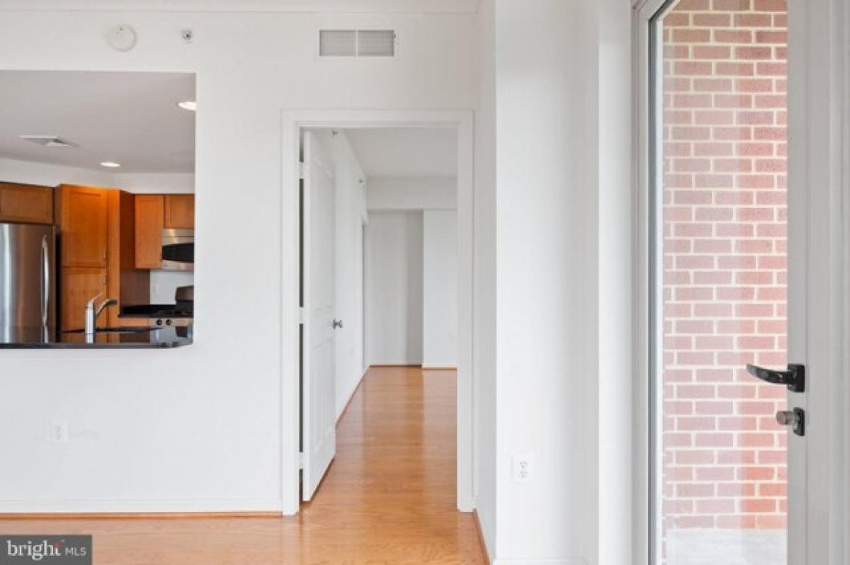 Picture of Home For Sale in Fairfax, Virginia, United States