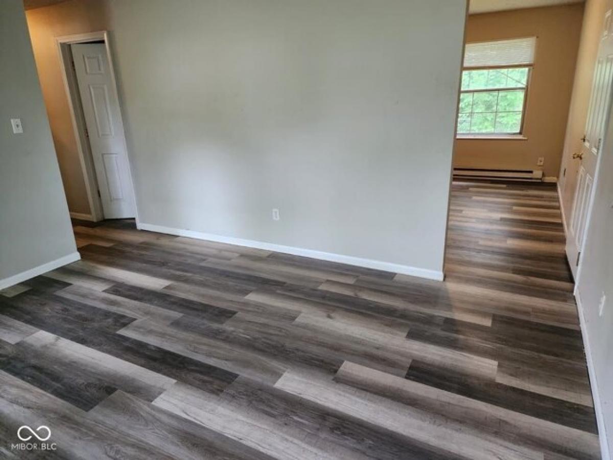 Picture of Home For Sale in Indianapolis, Indiana, United States