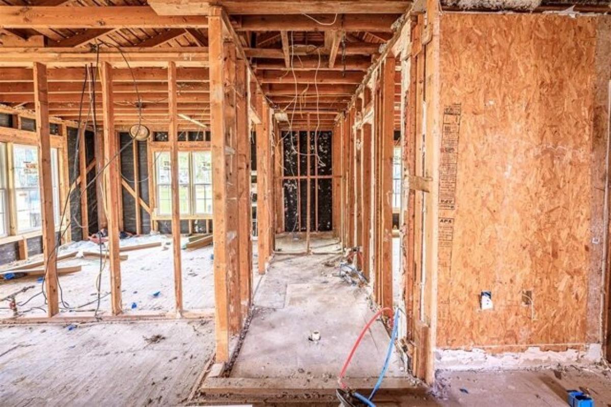 Picture of Home For Sale in Lawton, Oklahoma, United States