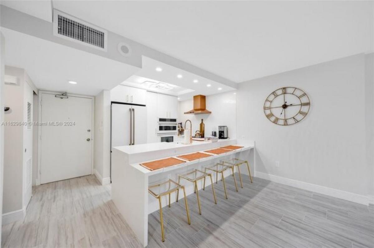 Picture of Home For Sale in Miami Beach, Florida, United States