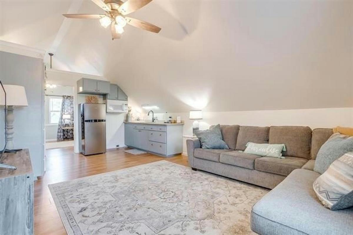 Picture of Home For Sale in Weatherford, Texas, United States