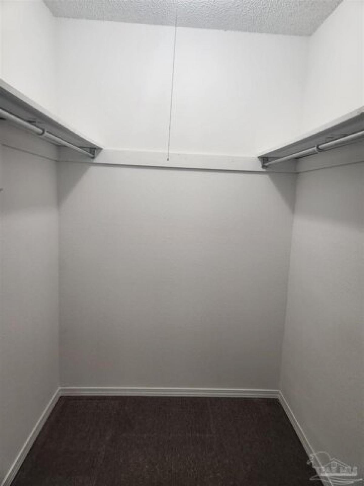 Picture of Home For Sale in Gulf Breeze, Florida, United States