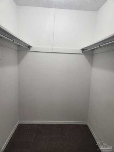 Home For Sale in Gulf Breeze, Florida