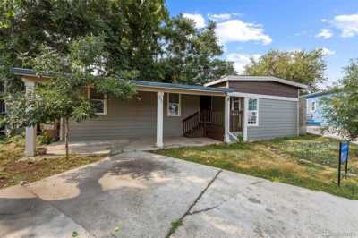 Home For Sale in Thornton, Colorado