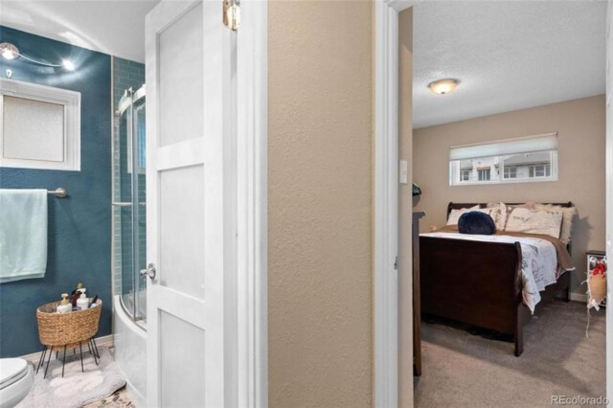 Picture of Home For Sale in Denver, Colorado, United States