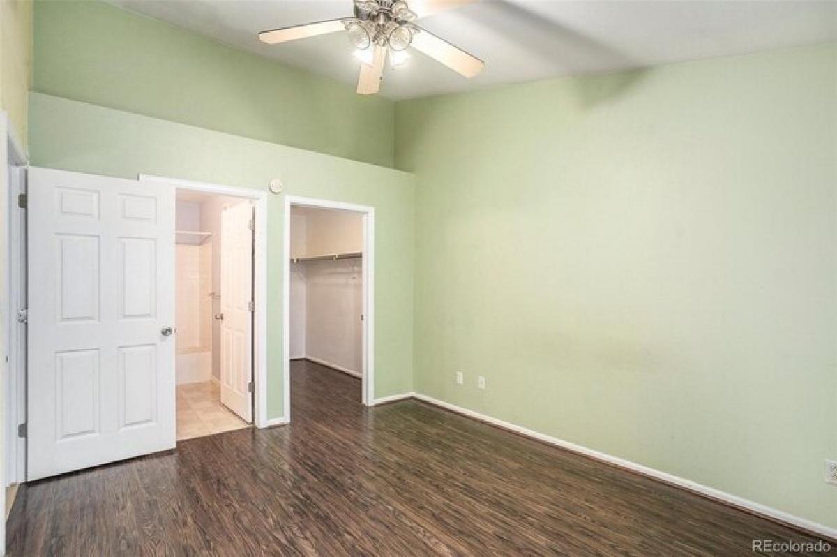 Picture of Home For Sale in Aurora, Colorado, United States